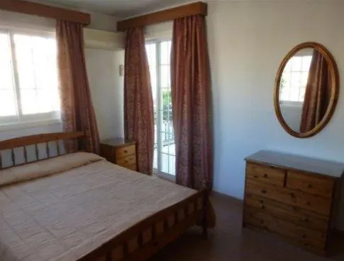 Philippou & Λάρνακα