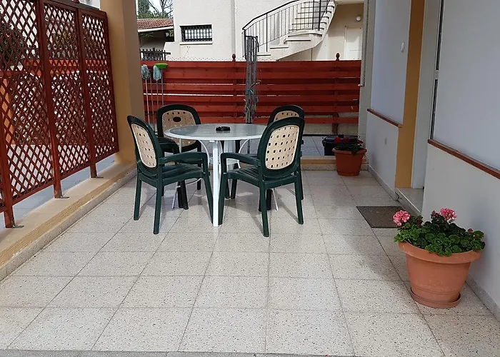 Philippou & * Λάρνακα