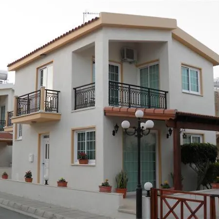 Apartman Philippou & *