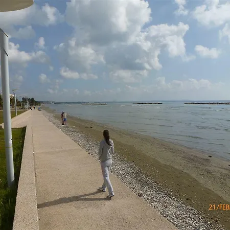 Philippou & Apartman *