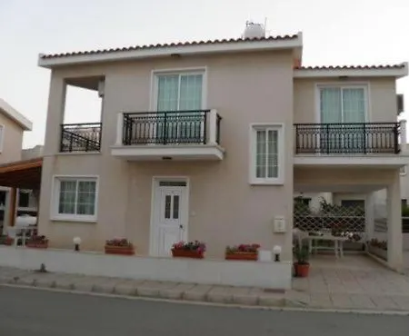 Apartment Philippou &