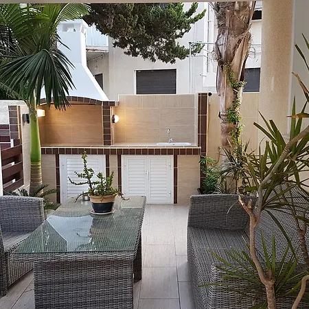 Philippou & * Lárnaka