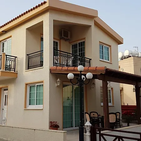 Philippou & Apartament Larnaca