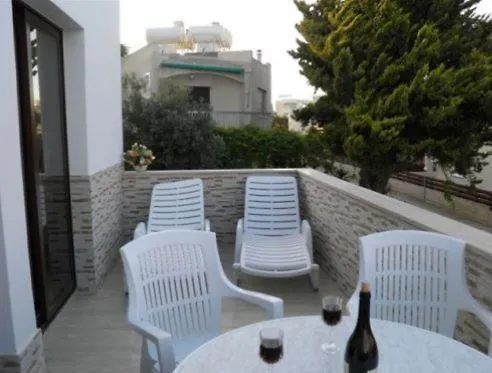 Apartament Philippou & *