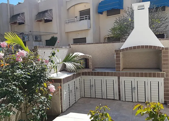 Apartament Philippou & *